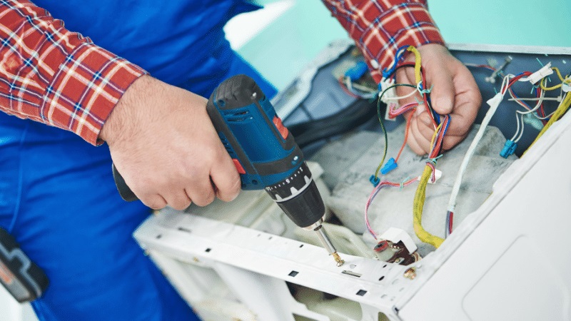Sarıgöl Teka Teka çamaşır makinesi kart tamiri – Su almama arızası orijinal parça ile giderildi. - Teknik servis örneği